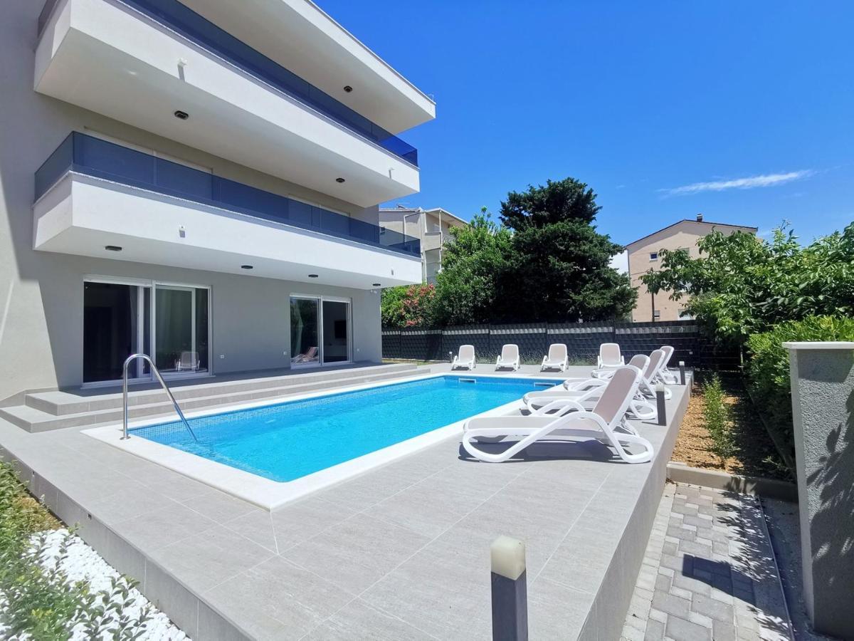 Seka Apartments With A Pool คาชเตลา ภายนอก รูปภาพ