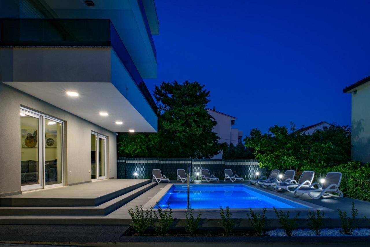 Seka Apartments With A Pool คาชเตลา ภายนอก รูปภาพ