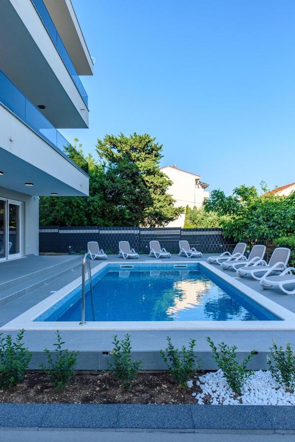 Seka Apartments With A Pool คาชเตลา ภายนอก รูปภาพ