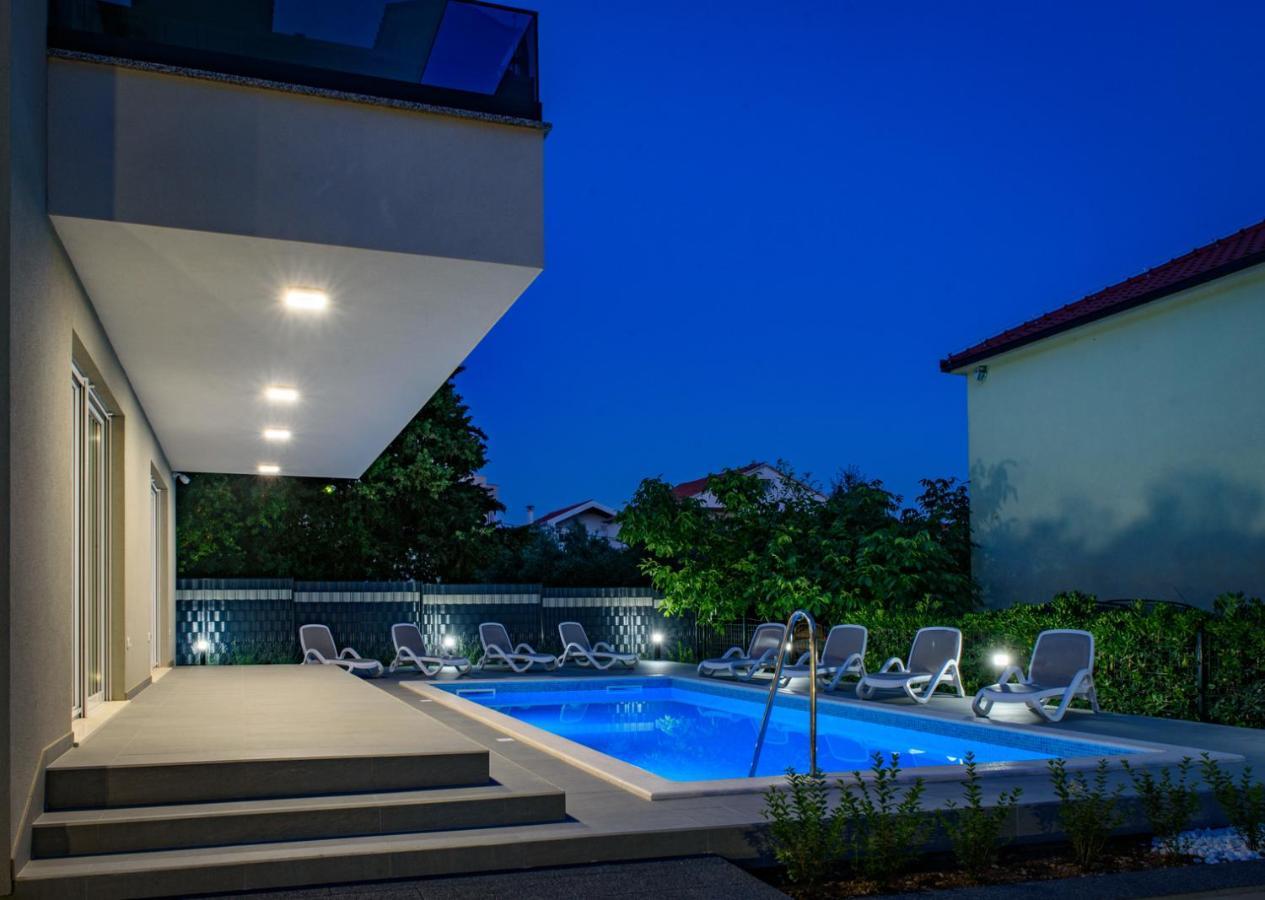 Seka Apartments With A Pool คาชเตลา ภายนอก รูปภาพ